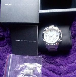 MARC BY MARC JACOBS ROCK CHRONOGRAPH SILVER DIAL S